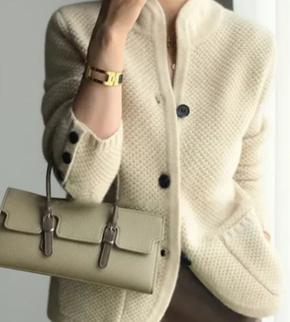 Strickjacke mit Zopfmuster und Knopfleiste für Damen
