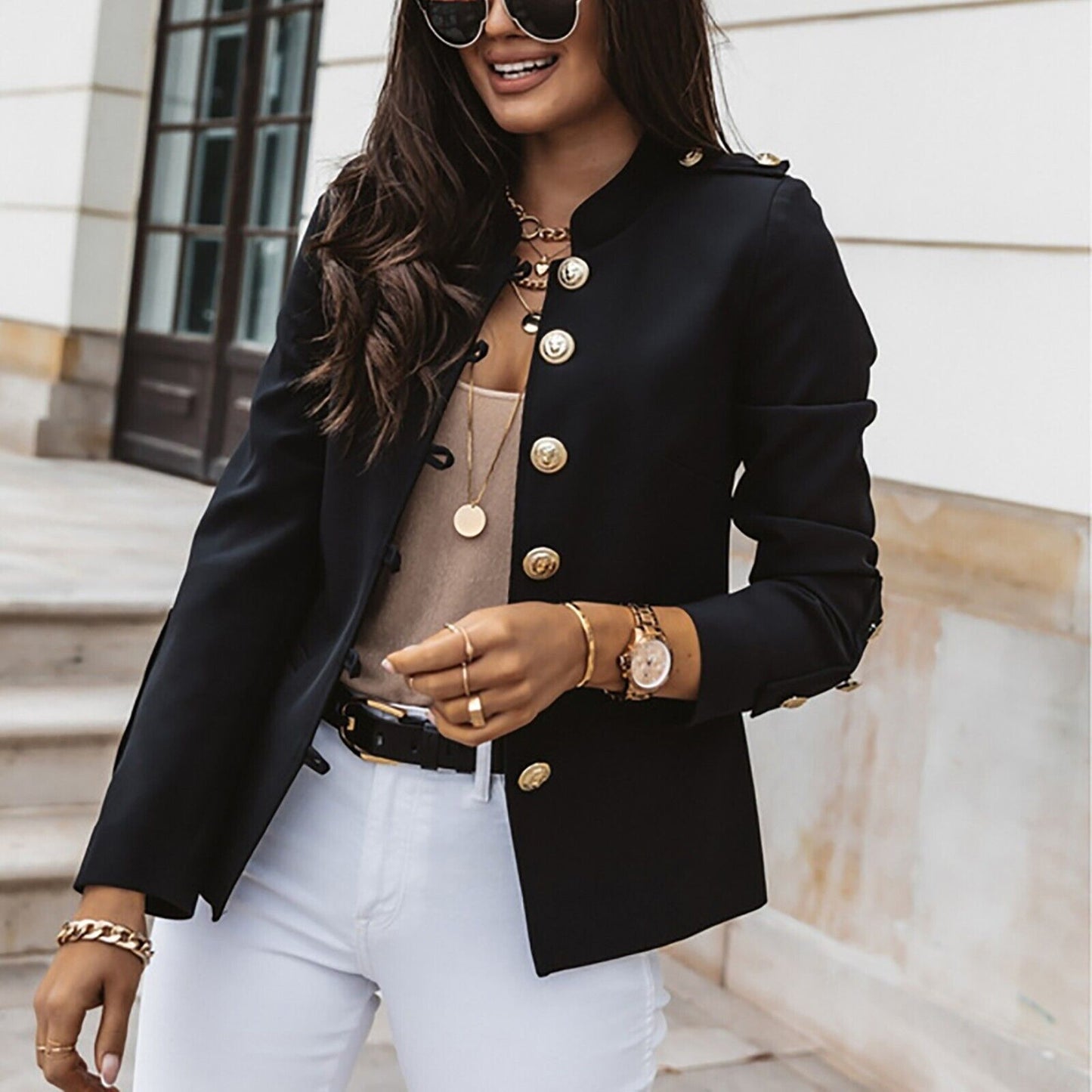 Taillierte Damen-Blazerjacke mit Knöpfen vorne