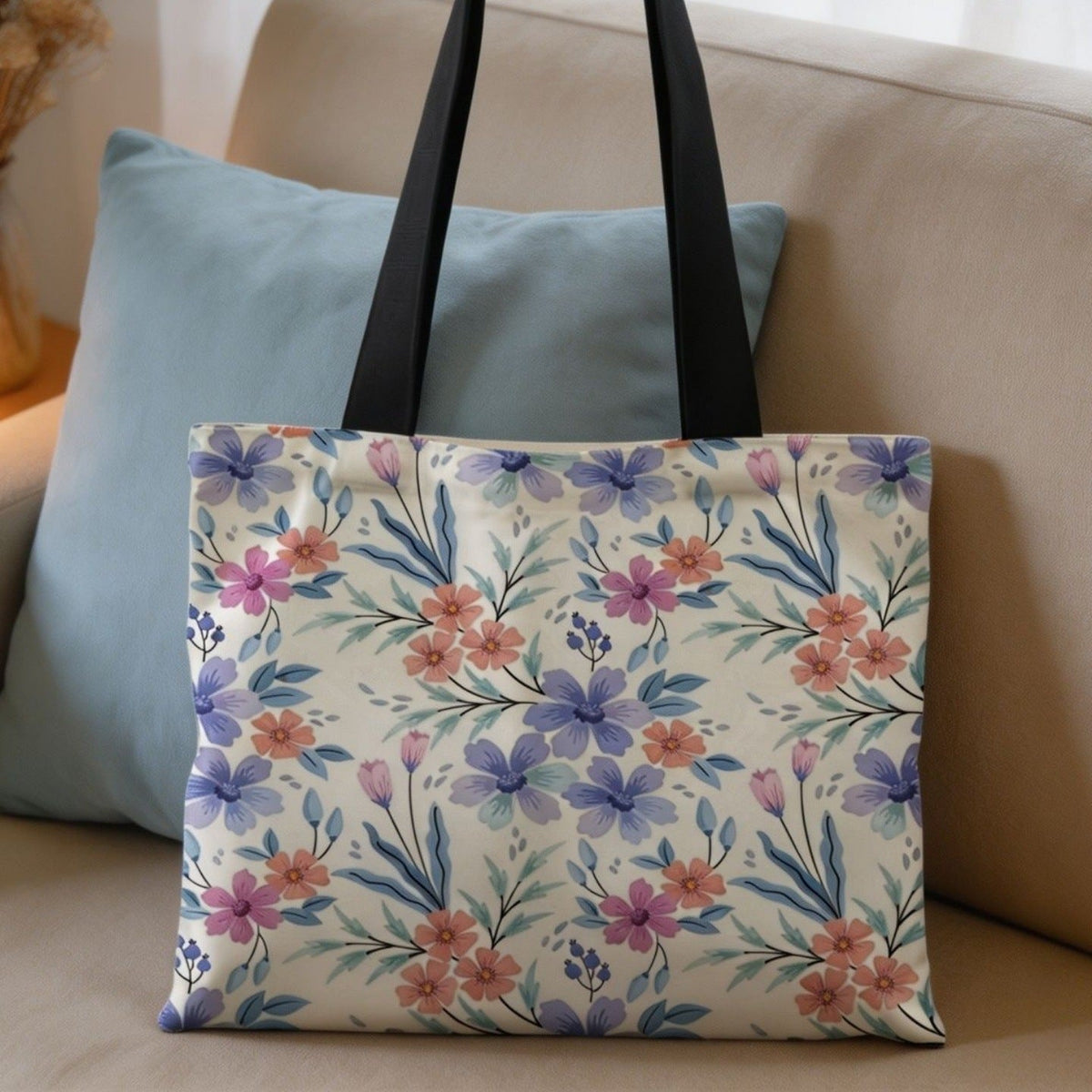 Tote-Bag aus Canvas mit künstlerischem Blumenprint