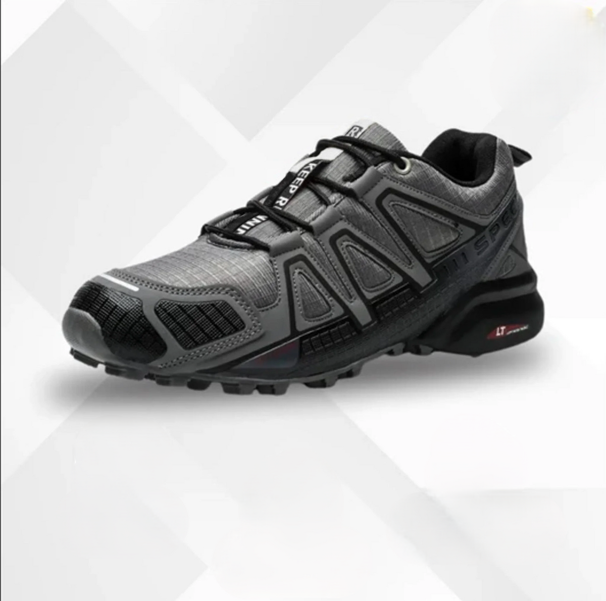 Trekkingschuhe für den Herbst mit rutschfester Sohle