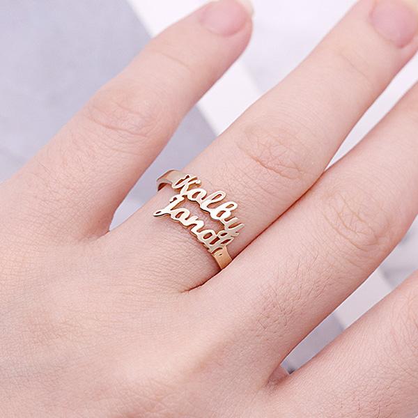 Verwandeln Sie Liebe und Erinnerungen in ein einzigartiges Schmuckstück, bei dem jeder Ring seine eigene Geschichte erzählt