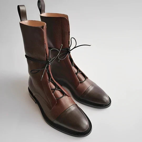 Wadenhohe Schnürstiefel für stilvollen Tragekomfort