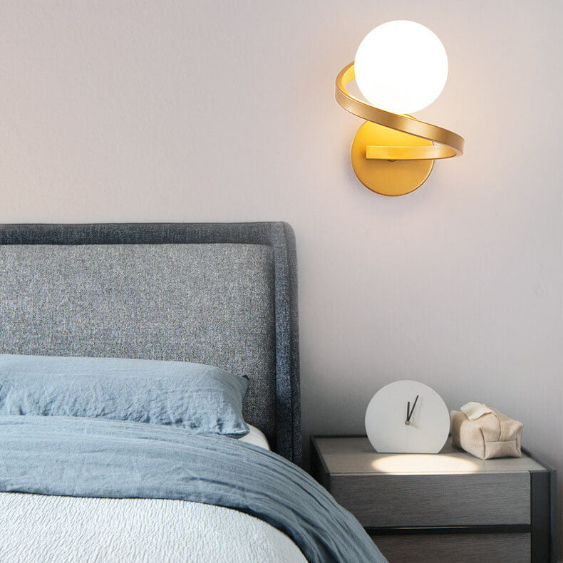 Wandleuchte Astra im modernen Kugeldesign mit LED