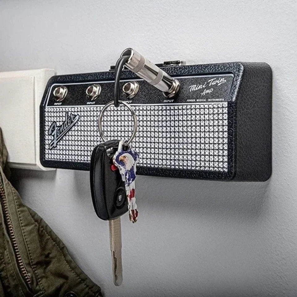 Wandmontierter Schlüsselhalter im Verstärker-Design