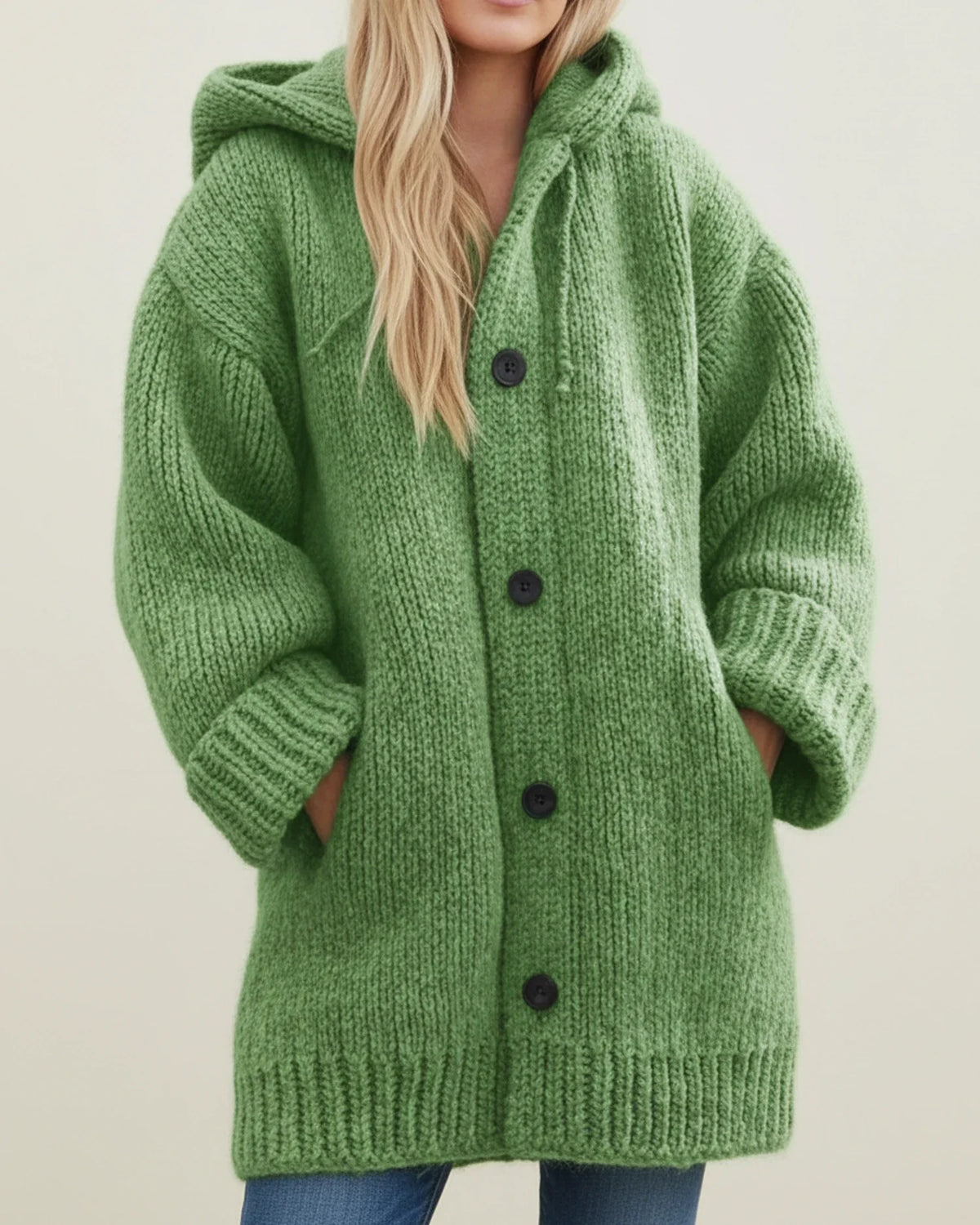 Warme Damen-Strickjacke mit Kapuze für den Winter