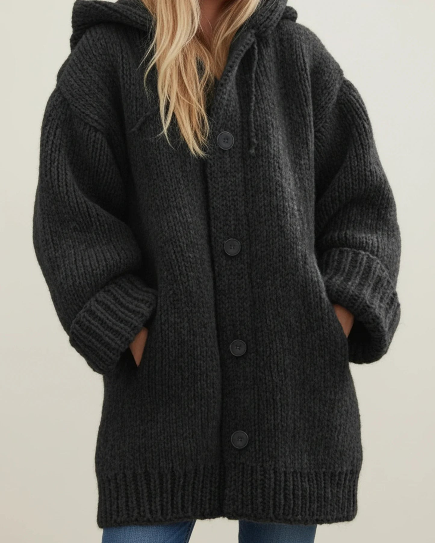 Warme Damen-Strickjacke mit Kapuze für den Winter