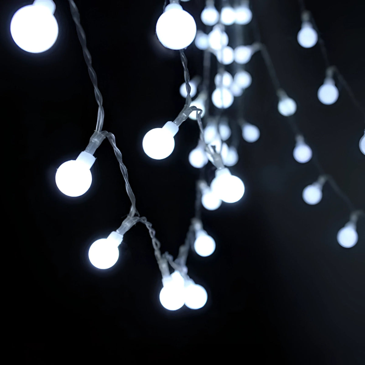 Warmweiße Batterie-LED-Lichterkette - Gemütliche Schlafzimmerdekoration für drinnen