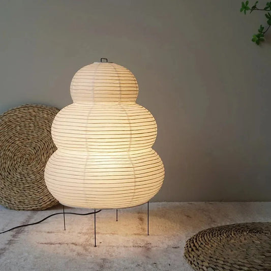 Washi-Stehlampe – Japanische Reispapier-Stehlampe im sphärischen Design mit weichem, warmem Licht