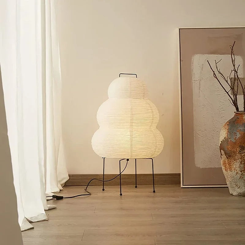 Washi-Stehlampe – Japanische Reispapier-Stehlampe im sphärischen Design mit weichem, warmem Licht