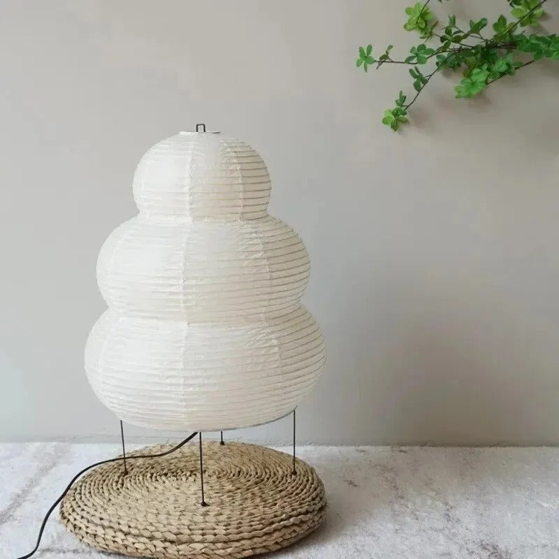 Washi-Stehlampe – Japanische Reispapier-Stehlampe im sphärischen Design mit weichem, warmem Licht