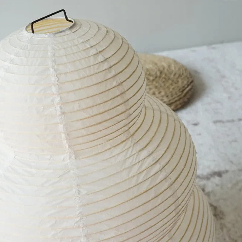Washi-Stehlampe – Japanische Reispapier-Stehlampe im sphärischen Design mit weichem, warmem Licht