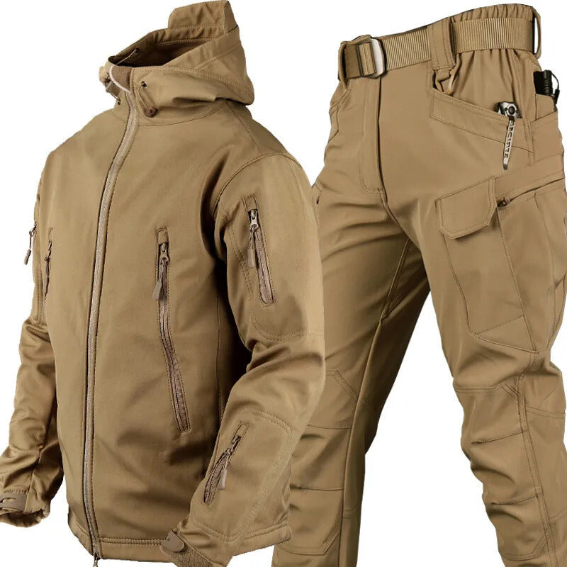 Wasserdichtes und winddichtes Outdoor-Set mit Fleece-Futter und sechs Taschen