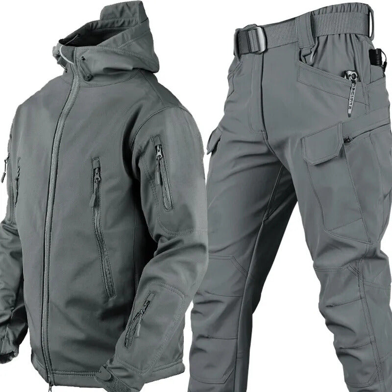 Wasserdichtes und winddichtes Outdoor-Set mit Fleece-Futter und sechs Taschen