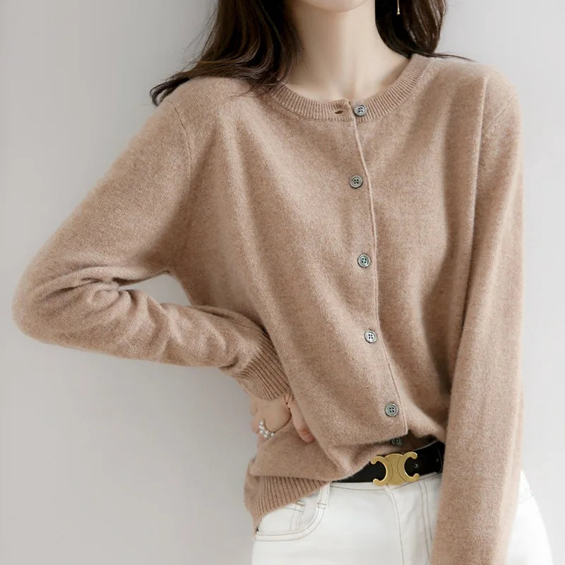 Weicher Kaschmir-Cardigan mit Knopfleiste