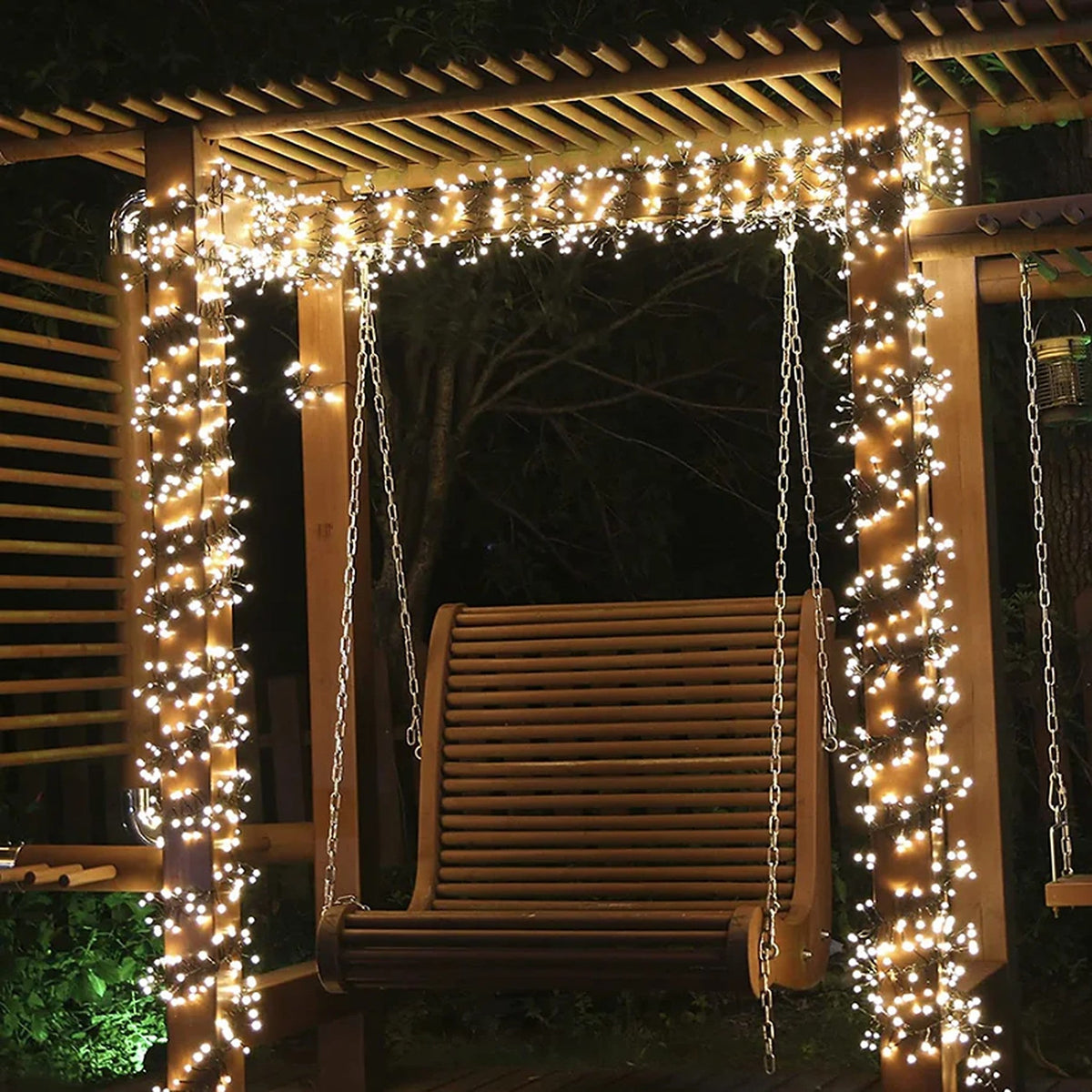 Weihnachtsbeleuchtung für außen – Cluster-Lichterkette in Warmweiß mit 8 Modi