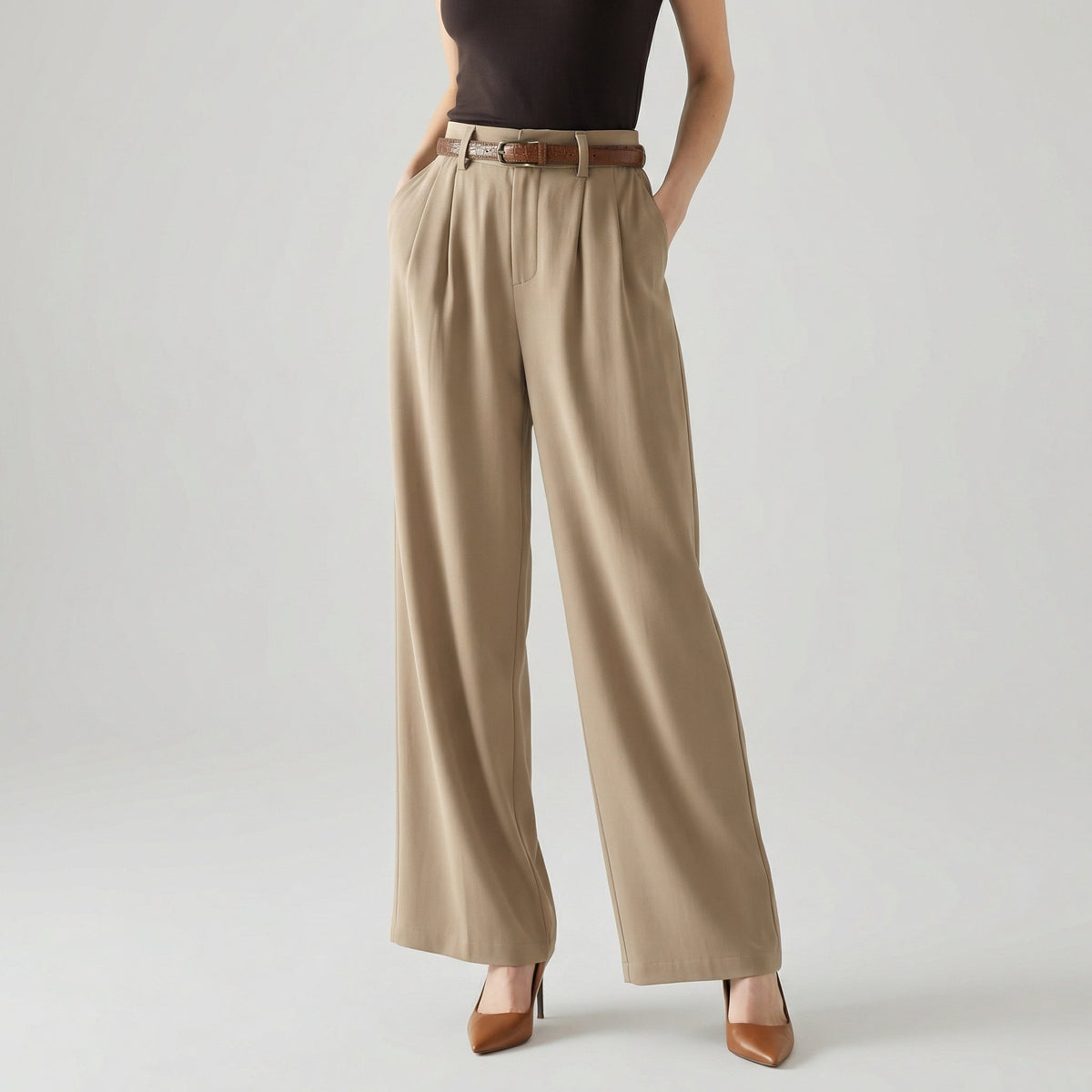 Weit geschnittene Hose mit hohem Bund