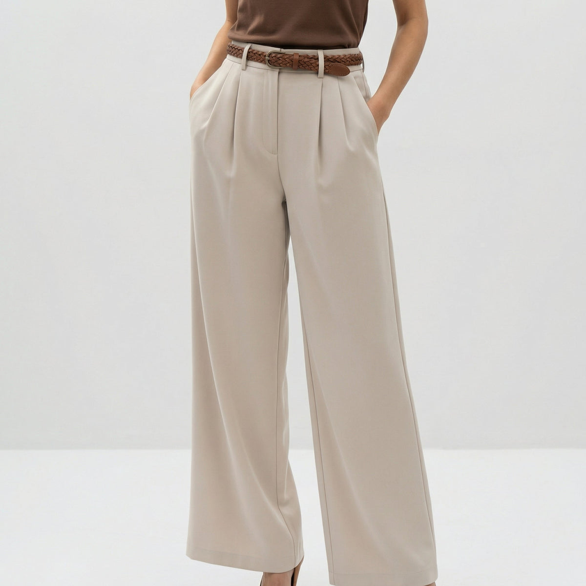 Weit geschnittene Hose mit hohem Bund