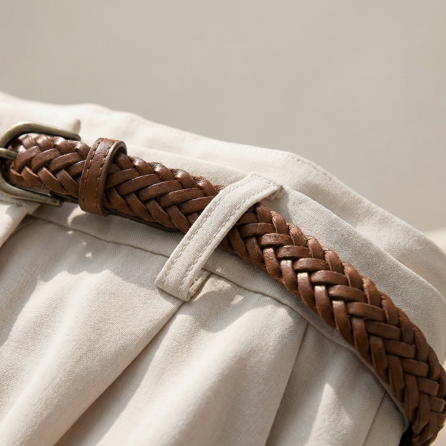 Weit geschnittene Hose mit hohem Bund