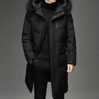 Winterfester Parka mit Kapuze