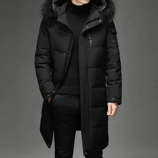 Winterfester Parka mit Kapuze