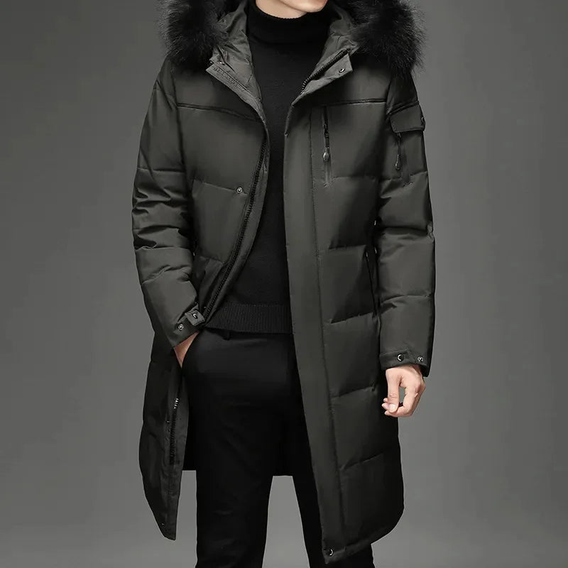 Winterfester Parka mit Kapuze