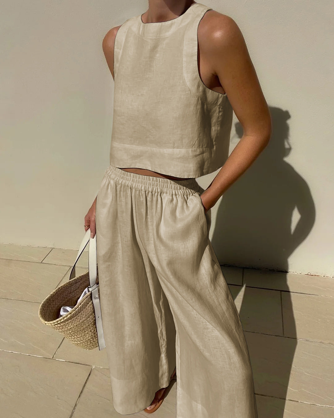 Zweiteiliges Set für Damen mit bauchfreiem Tanktop