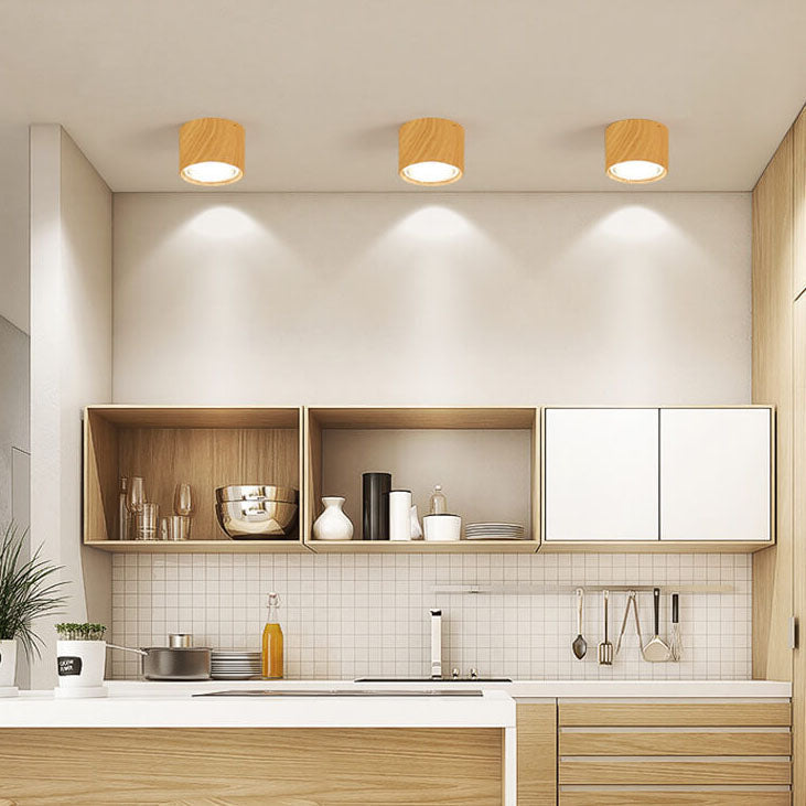 Zylindrischer LED-Deckenstrahler im verstellbaren Spotlight-Design